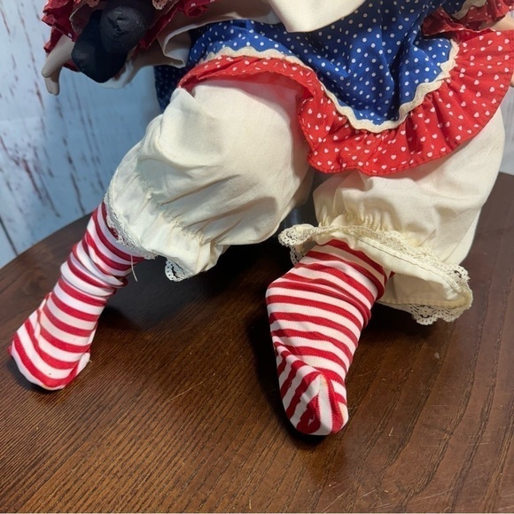 DANBURY MINT RAGGEDY ANN Porcelain vintage 80s Collectible doll GUC - Picture 6 of 15